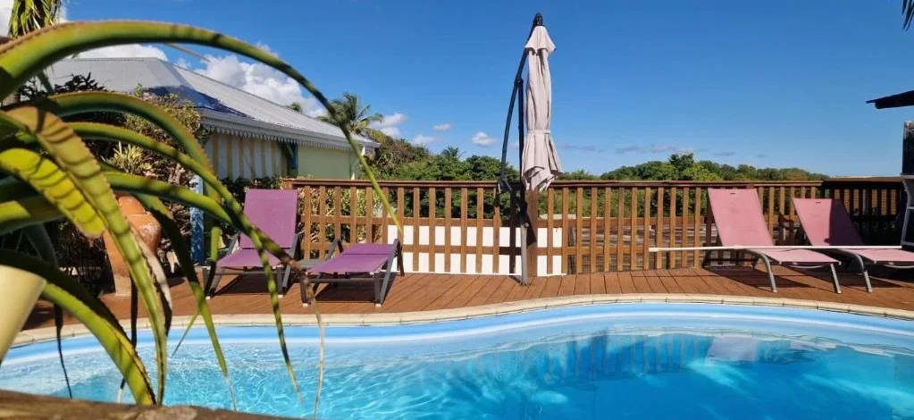 Bungalow Tropicana – Gîte de charme pour 2 personnes à Sainte-Anne (Guadeloupe)