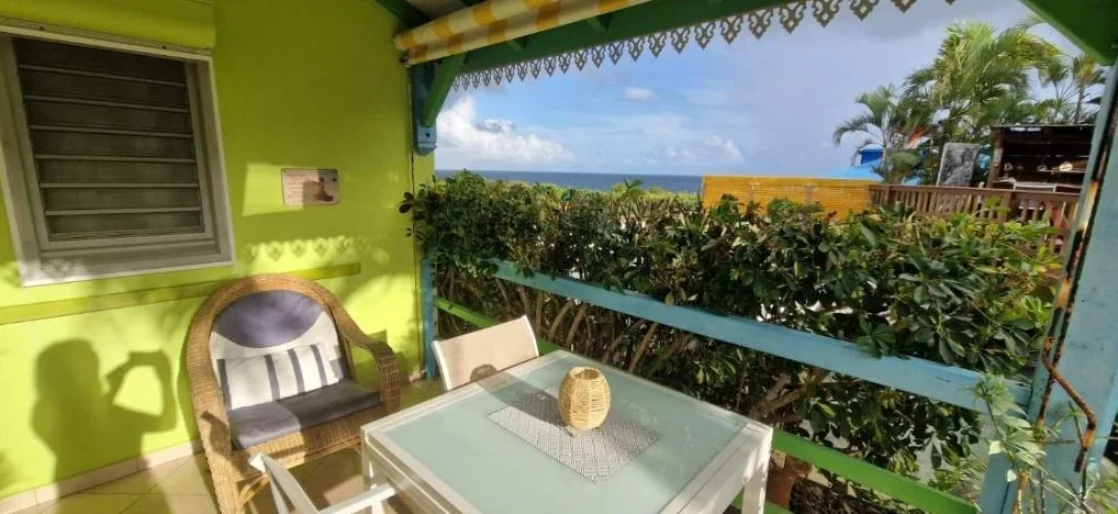 Bungalow Tropicana – Gîte de charme pour 2 personnes à Sainte-Anne (Guadeloupe)